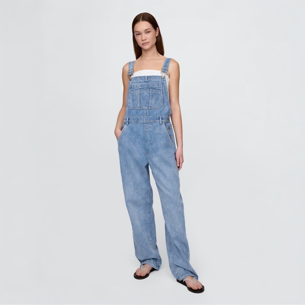 GAP Women's Blue Denim Overalls NWT Medium